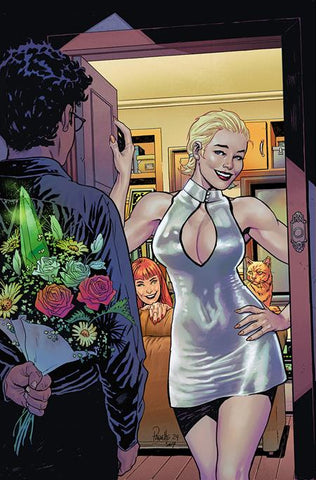 POWER GIRL #11 PRE-ORDER